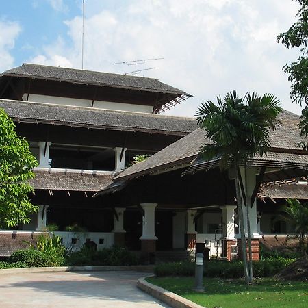 The Golf Lodge Laem Chabang Чонбури Екстериор снимка