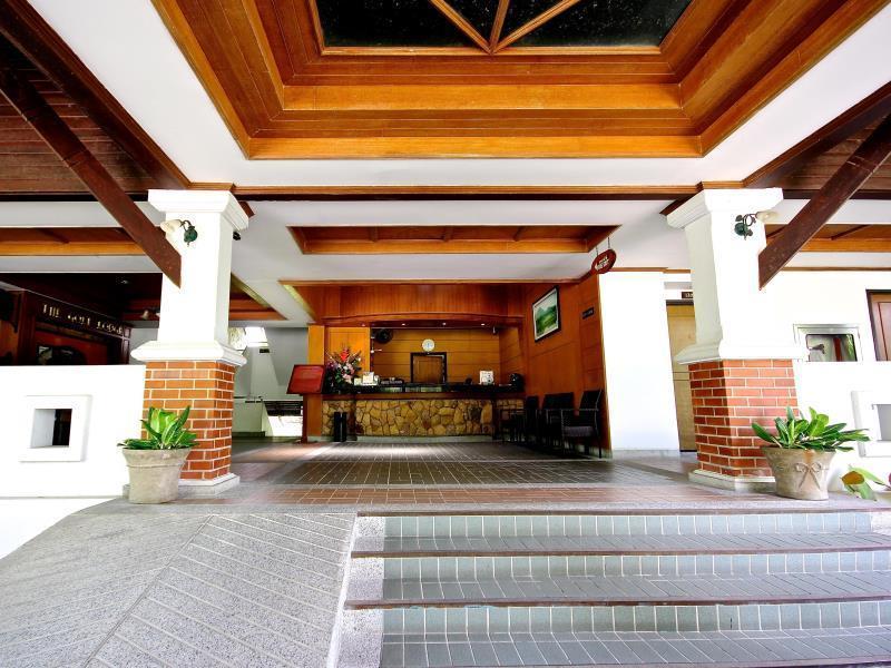 The Golf Lodge Laem Chabang Чонбури Екстериор снимка